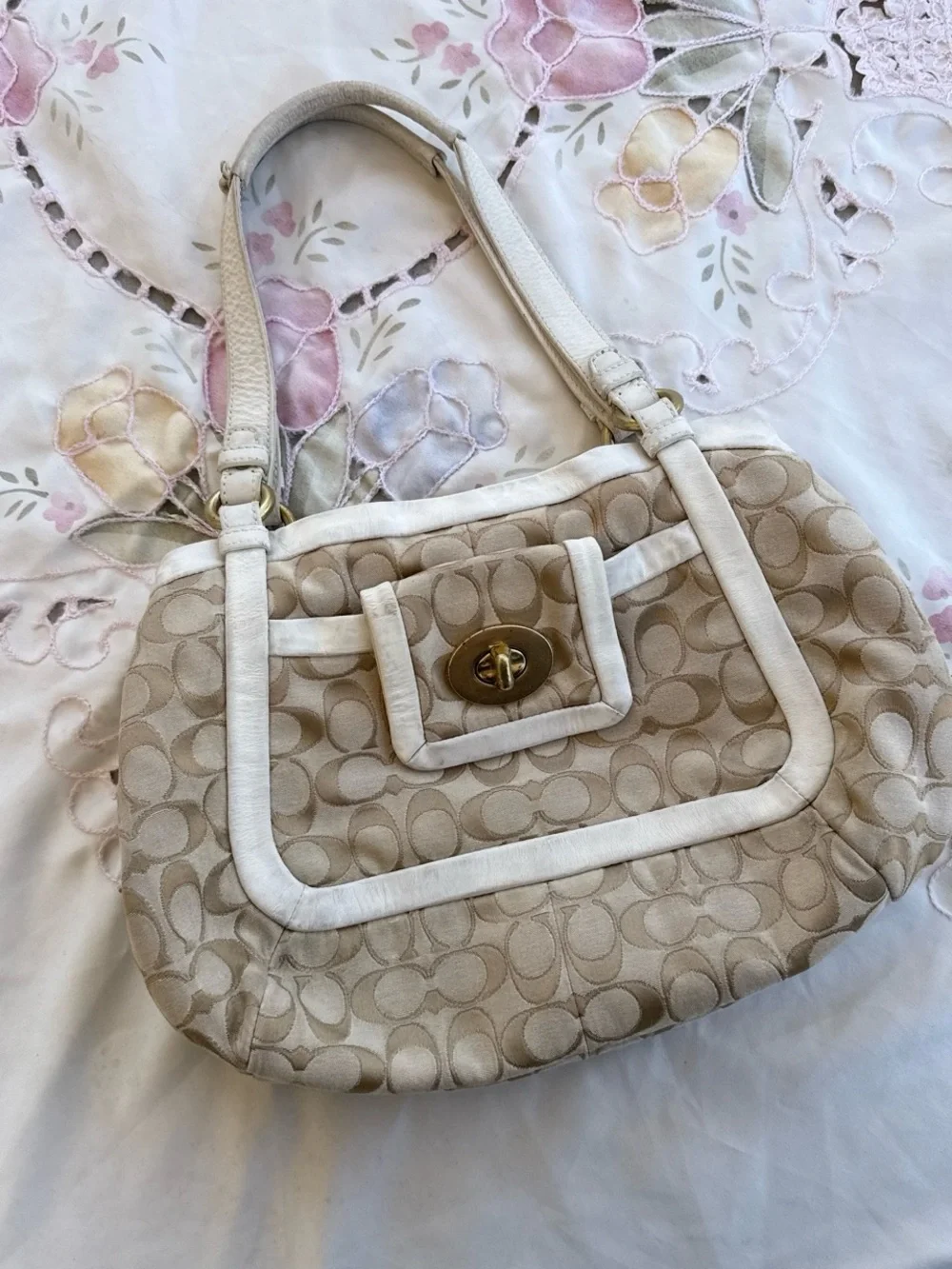 Coach Y2K Signature C Jacquard Turnlock Shoulder Bag Beige White